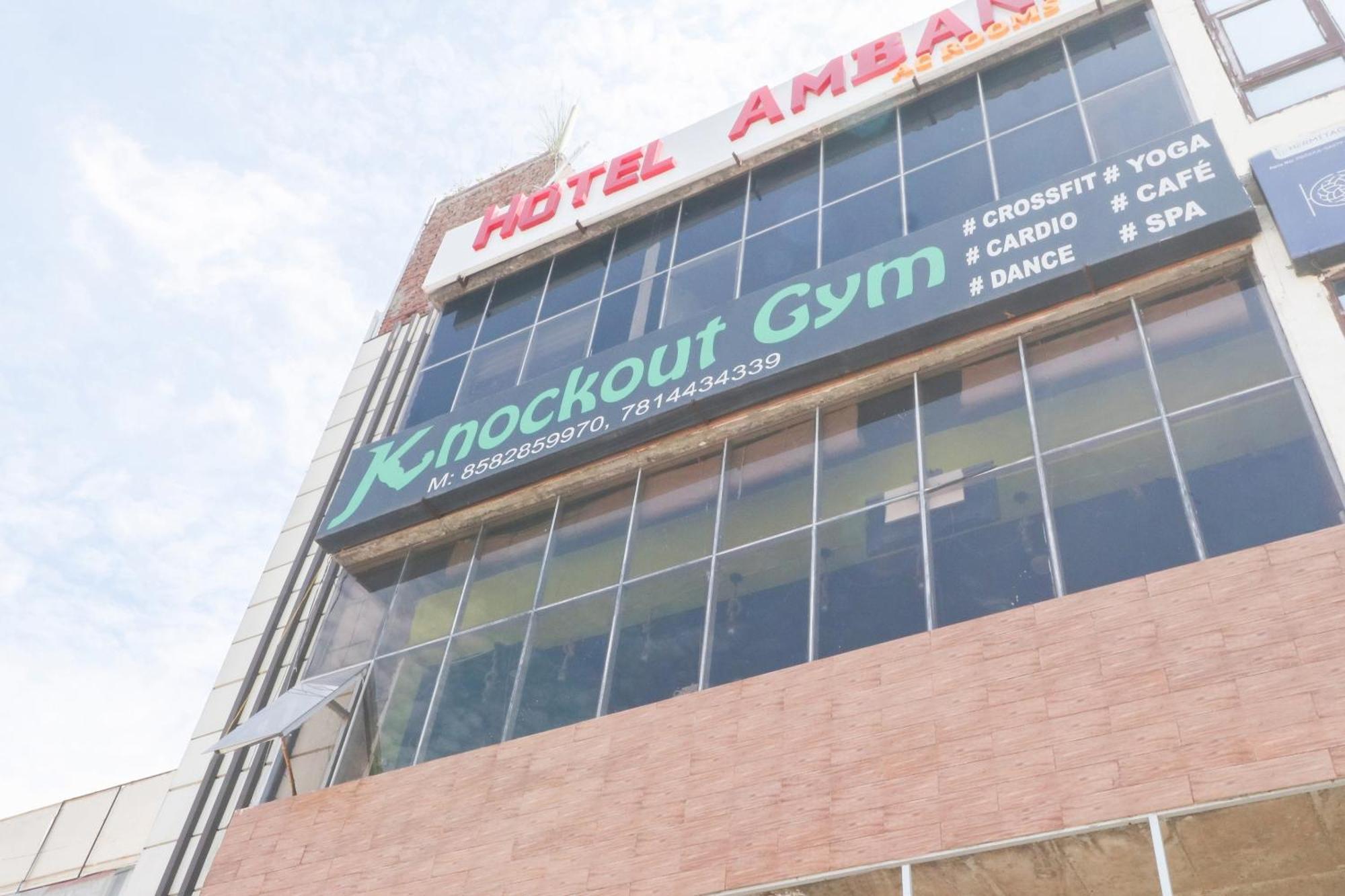 Oyo Flagship Hotel Ambani Zirakpur Exterior photo